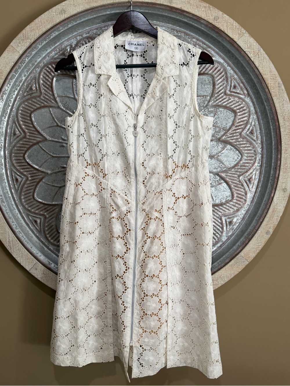 CHANEL Y2K Cream Eyelet Lace Sleeveless Midi Dress 2001 Pre-Spring Collection